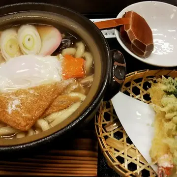 天ぷら　鍋焼きうどんセット