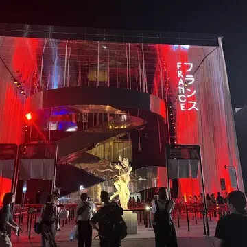 夜のフランス館