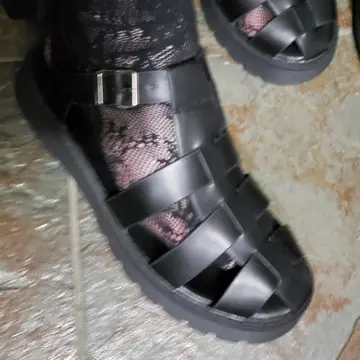 グルカサンダル