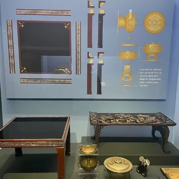 ソウル工芸美術館の展示、素晴らしすぎる細工が施された家具