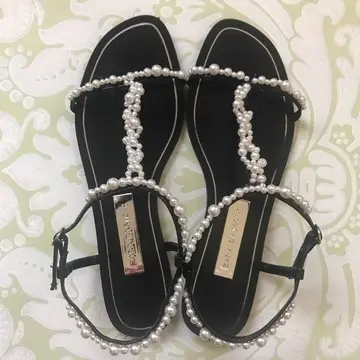 ZARAのフラットサンダルの画像_2