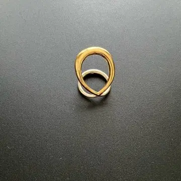 シャルロットシェネのリング