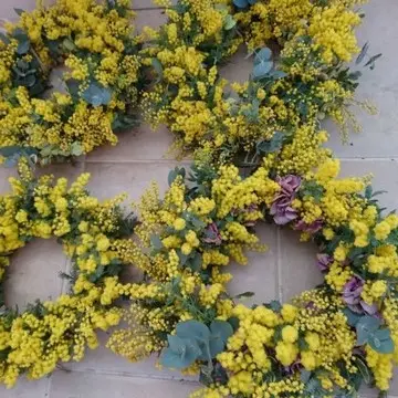 出来上がったリースたち