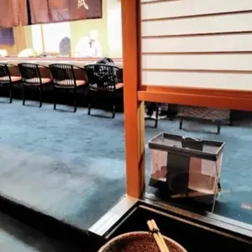 ロイヤルパークホテル２