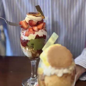 名古屋カフェ　エクラJマダム