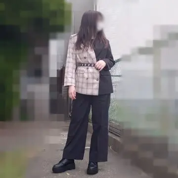 ジャケットとパンツ