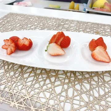 いちごたべくらべ