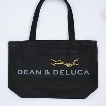 ディーンアンドデルーカのバック　DEAN＆DELUCA バック　エコバッグ　PASS THE BATONコラボレーション