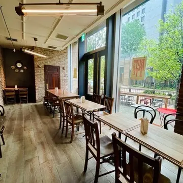 ミッドタウン日比谷、Buvette ブヴェットの店内写真