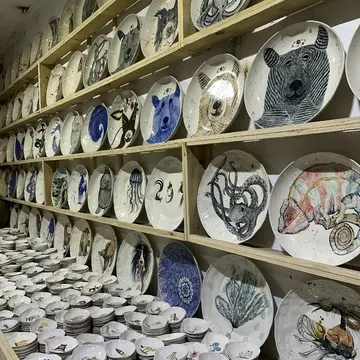 食器　バッチャン焼き