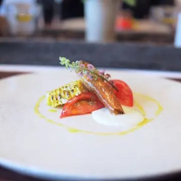 アントレ　鮎のフリット　前菜　ルコネッサンス　