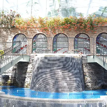 中庭のような噴水広場。