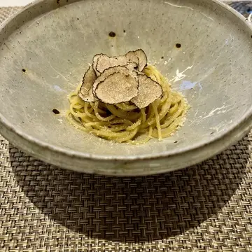 シンクロニアディシンジハラダのお料理