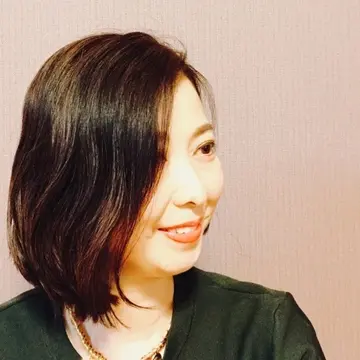 ヘアチェンジ　アッシュブラウン