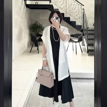 エルメススニーカーインパルス　アラフィフコーデ