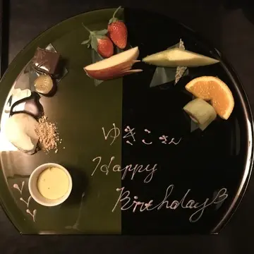 誕生日のデザートプレート