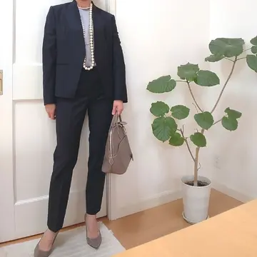 ブラックパンツセットアップ