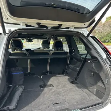 ボルボXC90の後部シート