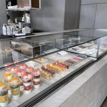 パティスリーアサコイワヤナギのパフェのテイクアウト