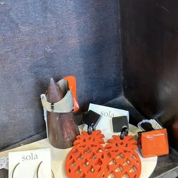 夏らしいパイナップルのピアス