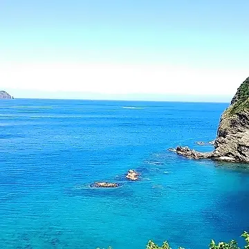北海道　積丹の海。これぞ積丹ブルー。