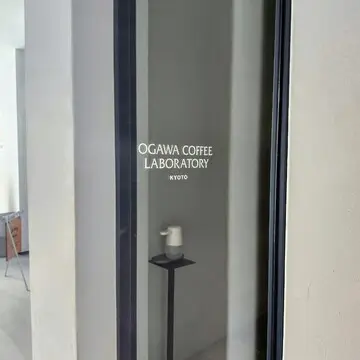 PUMA、プーマ、スニーカー、白スニーカー、40代ファッション、ZARA、ザラ、Tシャツ、アンテプリマ、スタイルデリ、セッキオスティローゾ 、UNIQLO、ユニクロ