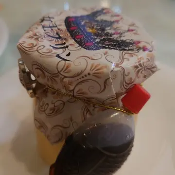 お魚容器のカラメル