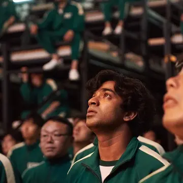 アリ・アブドゥル役のインド出身俳優アヌパム・トリパシ