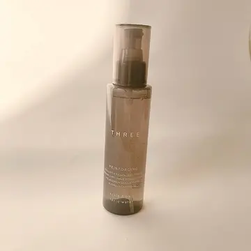 頭皮環境を整えるTHREEのヘアトニックウォーター