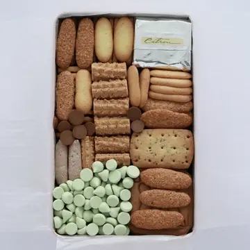 村上開新堂　クッキー缶　種類