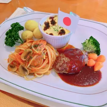 横浜ニューグランドホテル大人のお子様ランチ