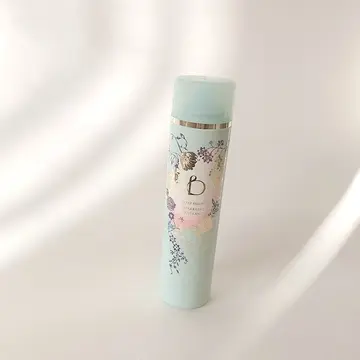 資生堂ベネフィークの薬用頭皮用美容液は、頭皮をすっきりとさせる使い心地がいい