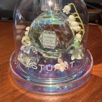 ヌン活　キンプトン新宿東京　ジルスチュアート　アフタヌーンティー　ホワイトフローラル　西新宿　新宿　ナチュラルビューティーベーシック　黒ワンピ