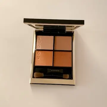 50代の肌に上品になじむ、SUQQU（スック）の新作ブラウンアイパレット