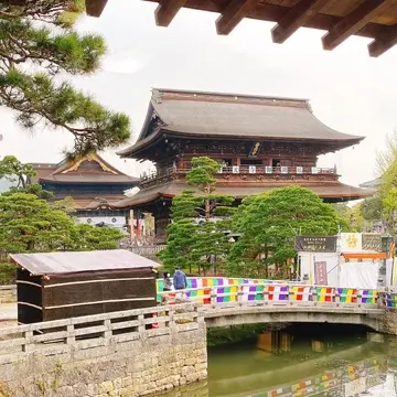 長野 薬膳粥処 静寂からの眺め