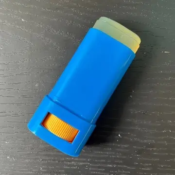 スティック日焼け止め