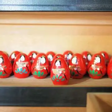 滋賀県　パワースポット　宝厳寺　弁天様の幸せ願いダルマ