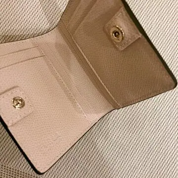 FURLA  フルラ　ミニ財布　小銭入れ　コインケース　高島屋　jマダム アラフィー　アラフィフ　名刺入れ　小銭入れ　ブランド財布　