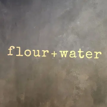 フラワーアンドウォーター、flour+water 虎ノ門、虎ノ門ヒルズ、40代ファッション、虎ノ門ランチ
