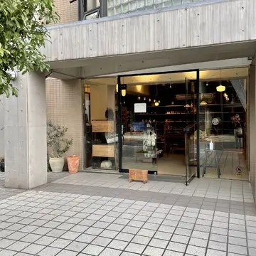 中目黒雑貨店「SML」の外観写真