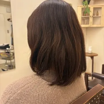 アラフィフ　ヘアスタイル