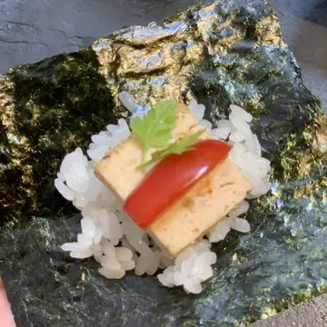 手織り寿司　AWOMB烏丸本店