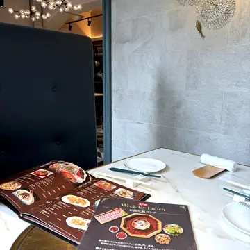 エクラ jマダム Hossii 新橋 銀座コリドー街 火鍋  天丹 