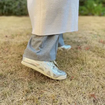 オニツカタイガーメキシコ66シルバー