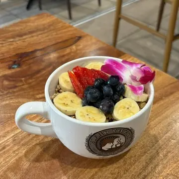 アイランドビンテージワインバーのアサイーボウル