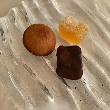 コーヒーと小菓子