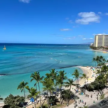 アロヒラニリゾートワイキキビーチの部屋からの景色