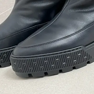 エルメスボアブーツ