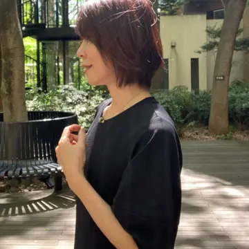 お花見　ネモフィラ　舎人公園　ネモフィラブルー　ネモフィラソフト　お散歩　白スニーカー　GU  ワンピース　都内お散歩　都内のネモフィラ　23区最大のネモフィラ　ブラックワンピース　五分袖ワンピース