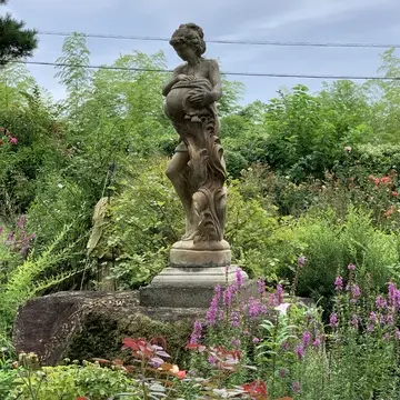 ハイジの村　お姫様のバラ園